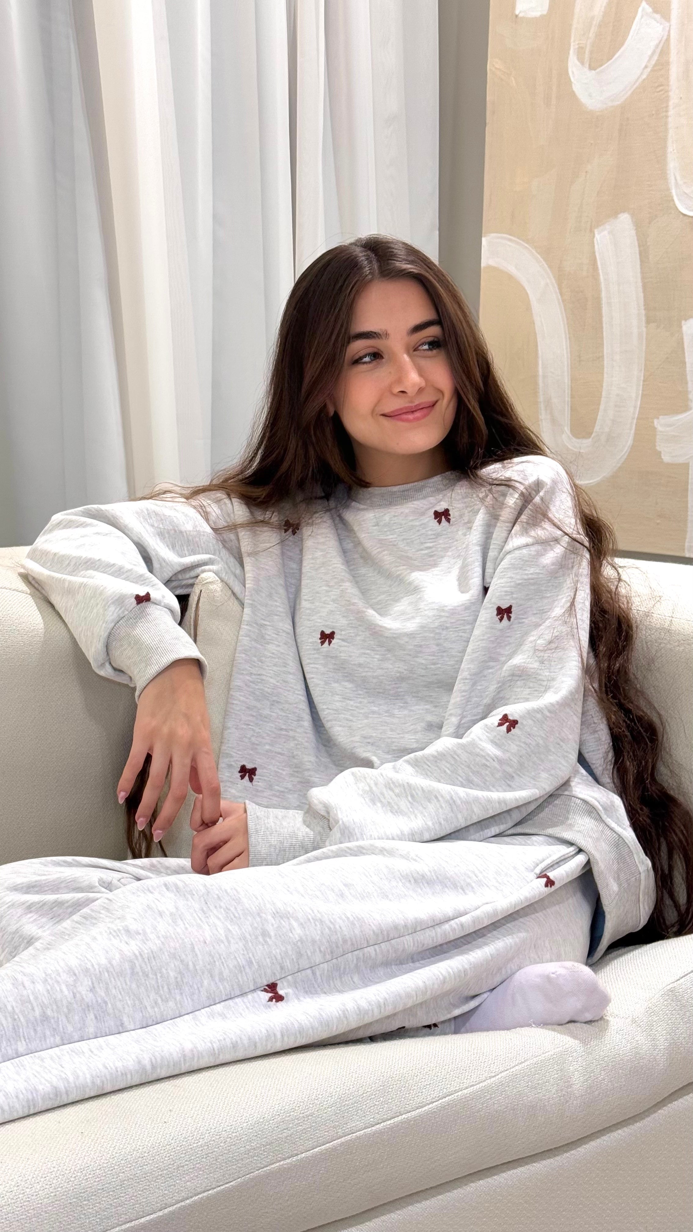 gray whisper set