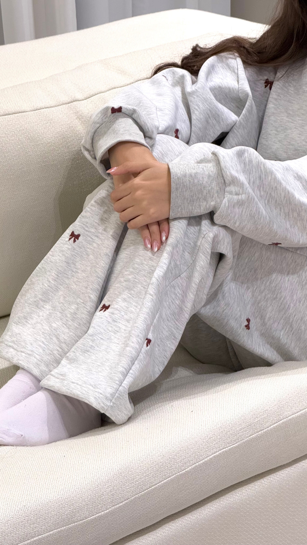 gray whisper set